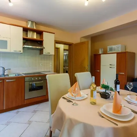 Amfora 크리크베니카