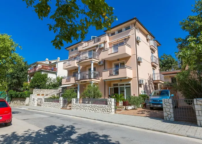 Amfora Apartment *